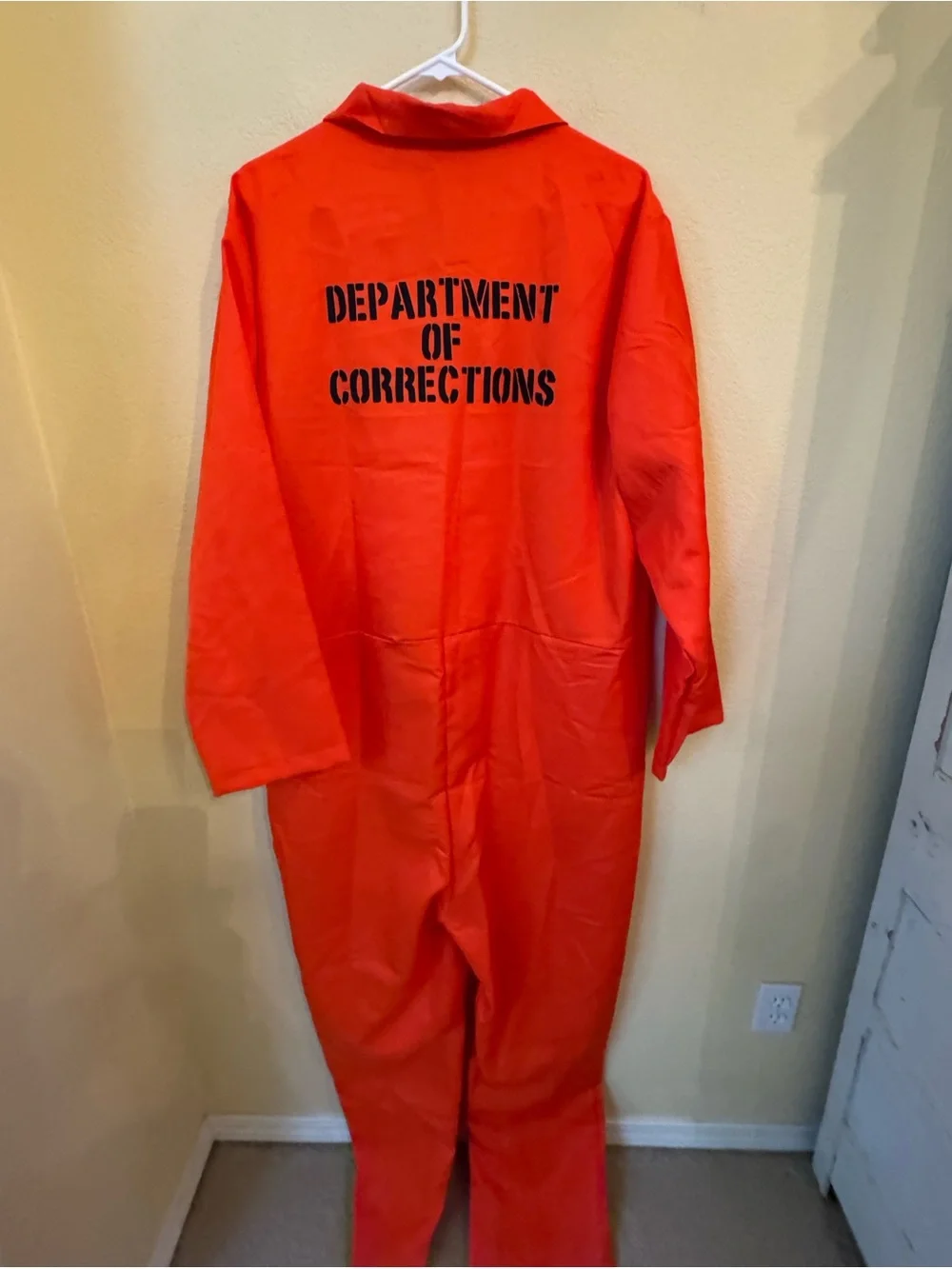 Spirit Halloween Escaped Convict Department of Corrections Orange Jumpsuit L/XL - Picture 3 of 4